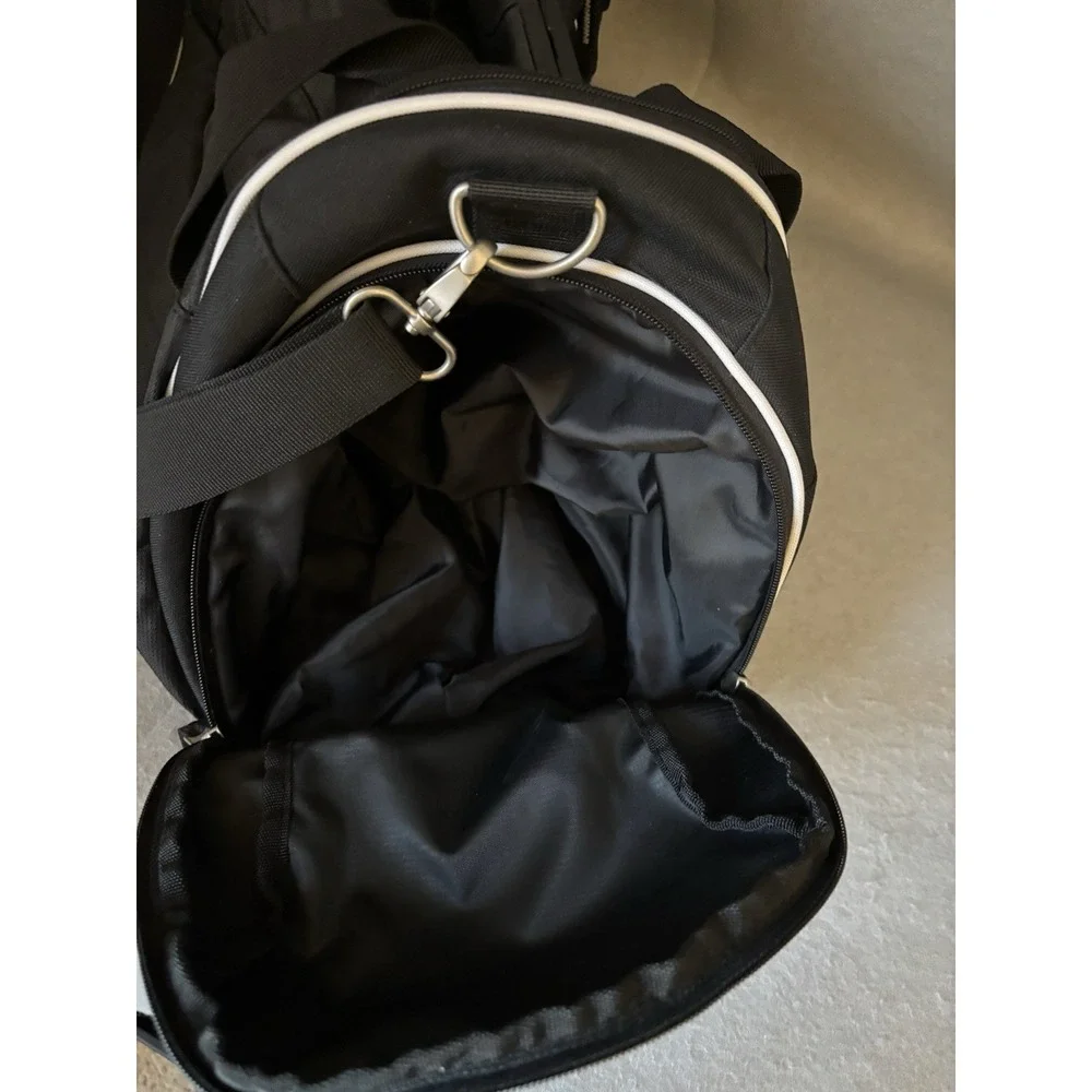 Ogio Travel Duffel Sports Gym Bag Team‎ Baseball Black Zippers Heavy Strap Golf